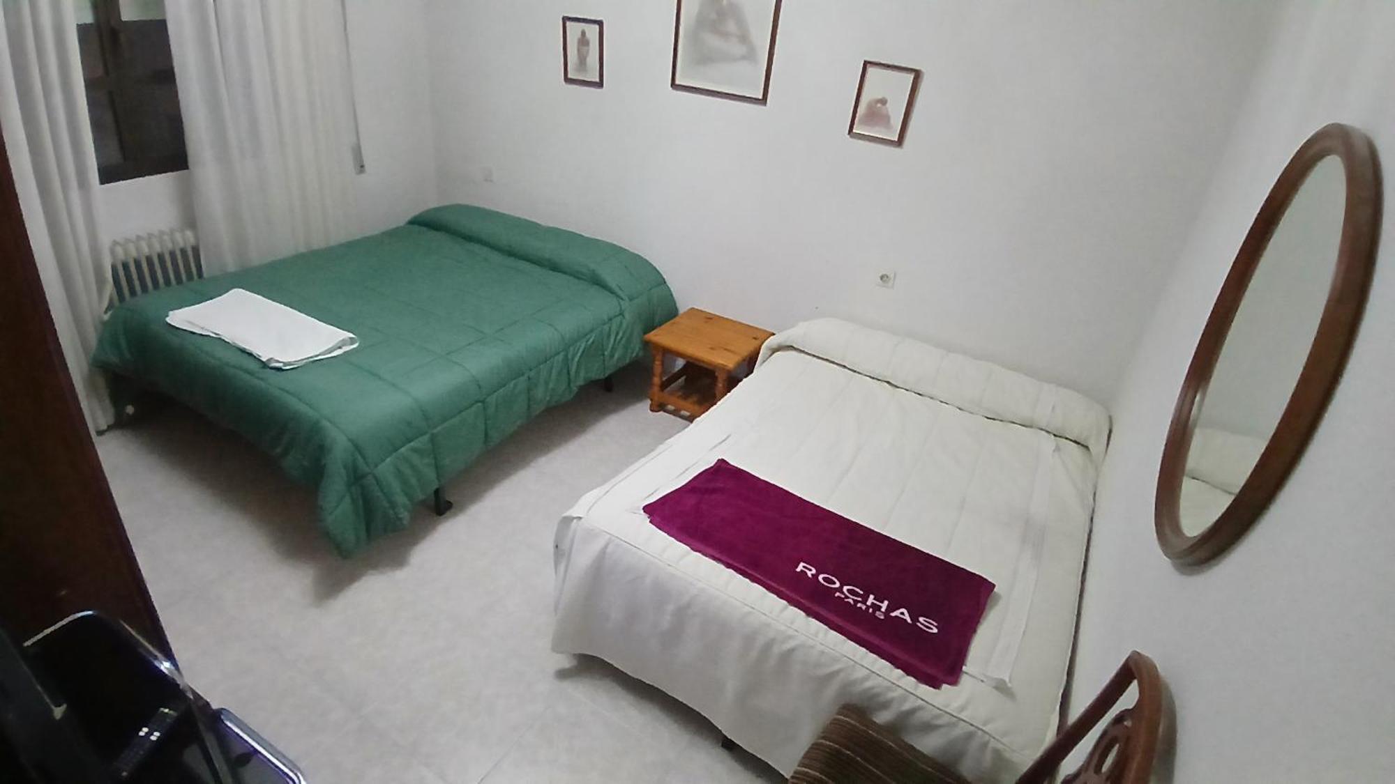 Habitacion Privada Familiar Toledo Exteriör bild